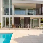 Apartment Luma With Pool