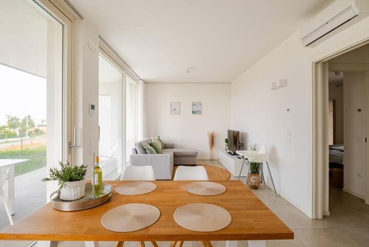 Luma With Pool Apartment